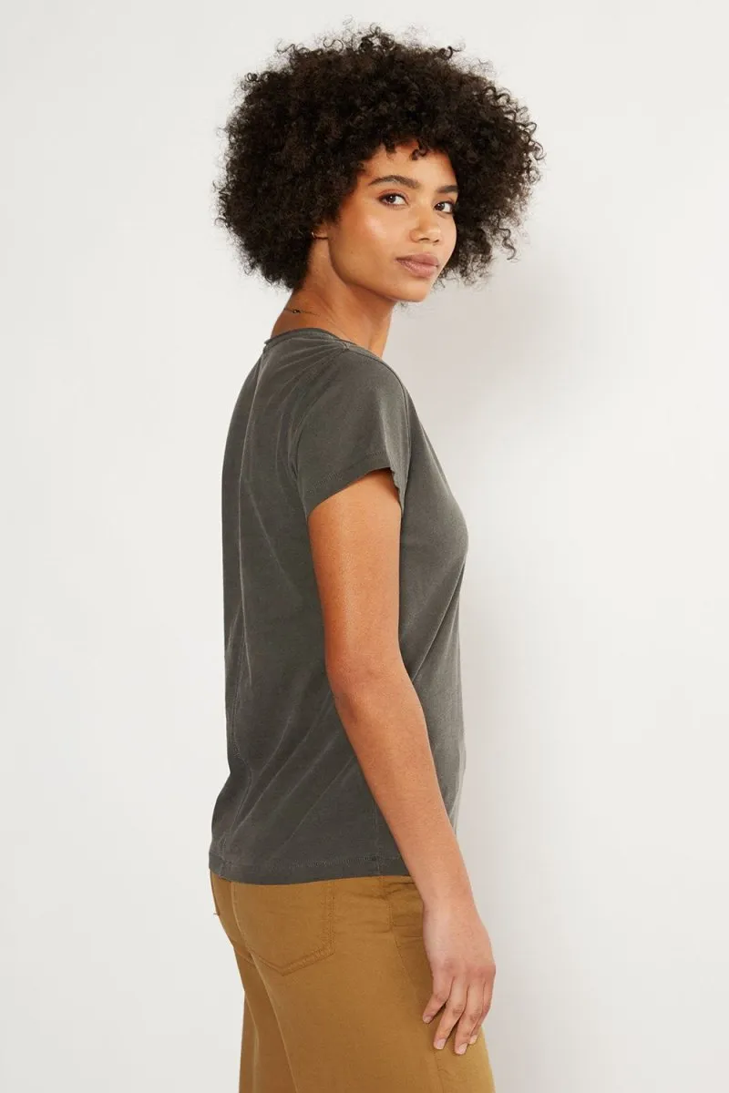 Aiden Organic Cotton V Neck Tee in Black Pigment