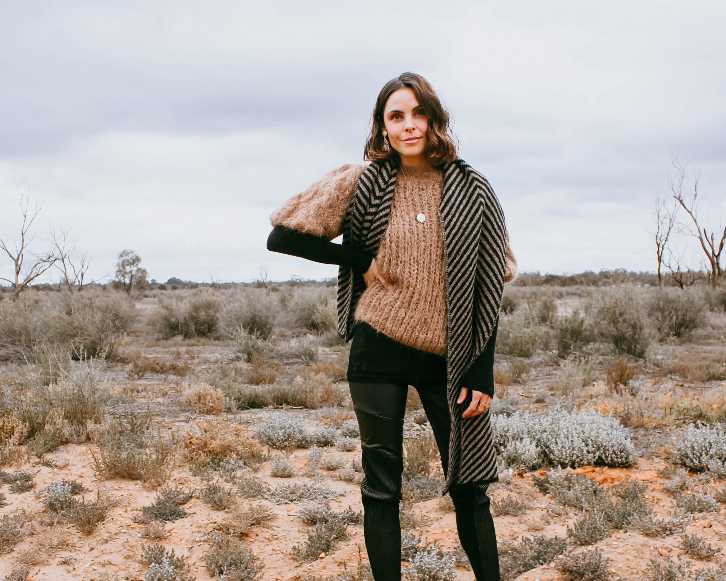 Chevron scarf (Alpaca) mushroom - Black