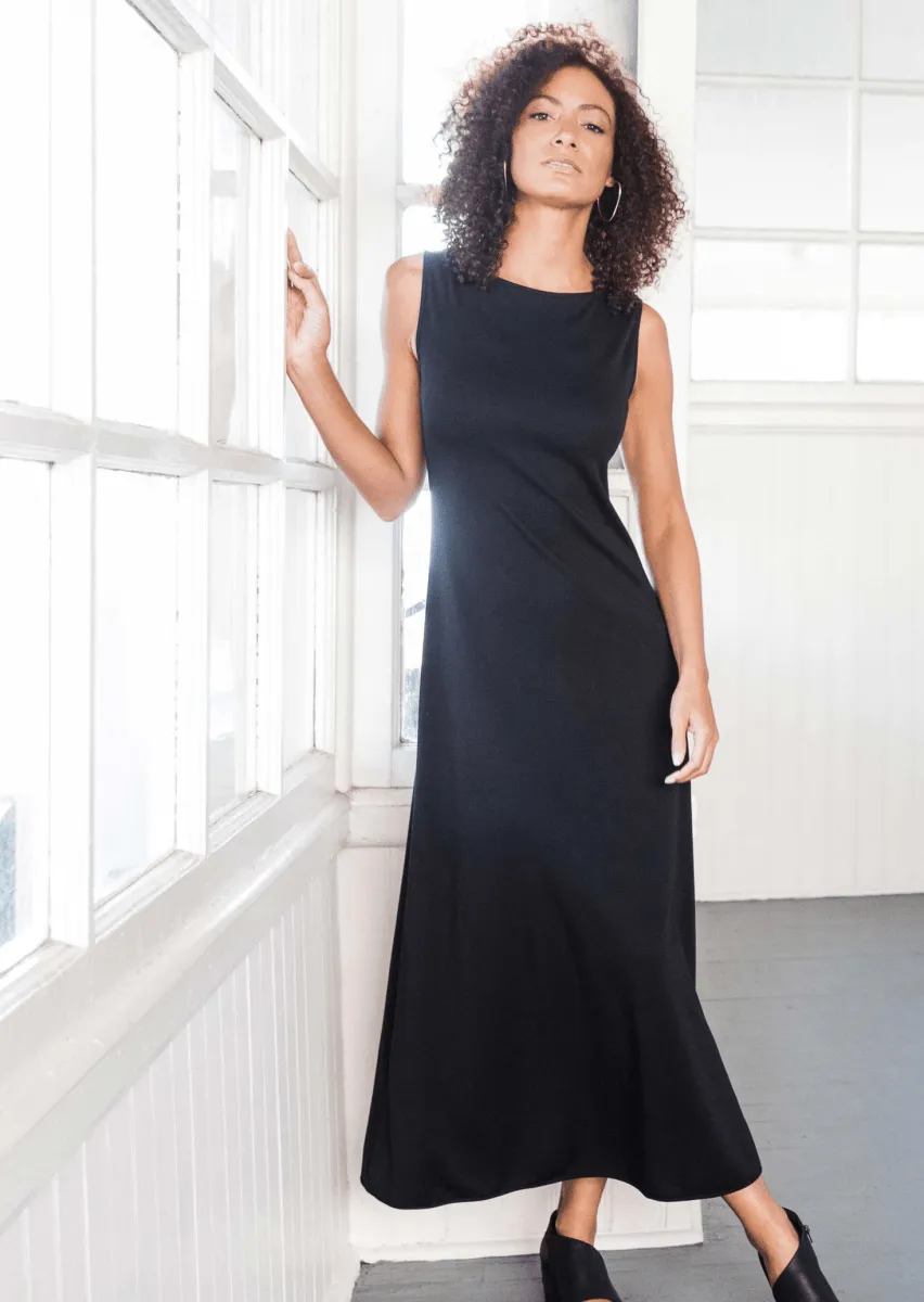 Essential Boatneck Dress in Black