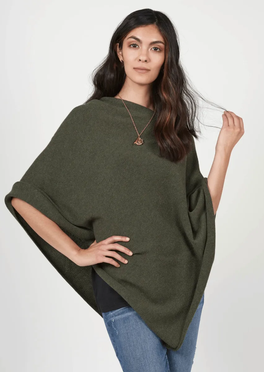 Essential Poncho in Moss