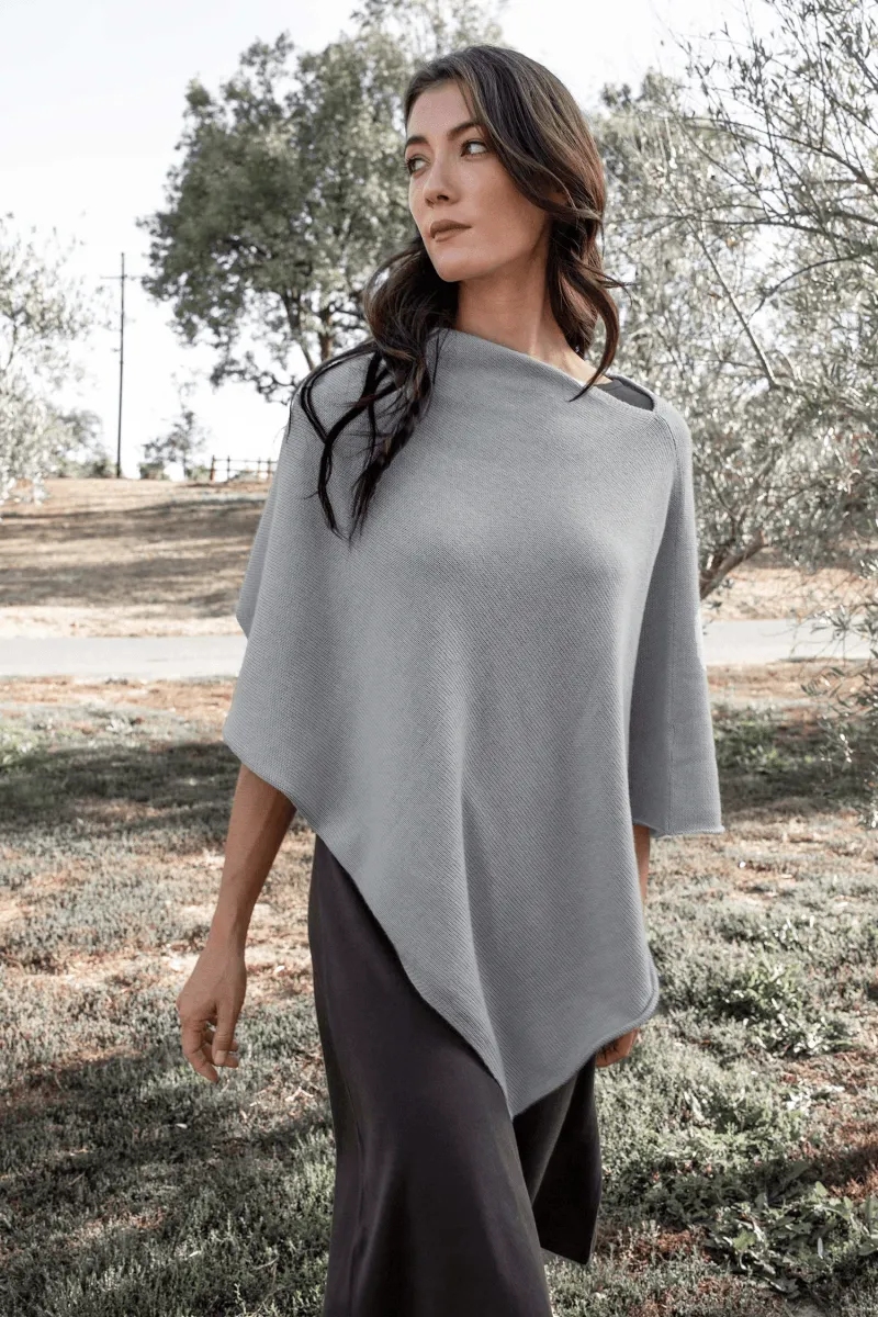 Essential Poncho in Silver